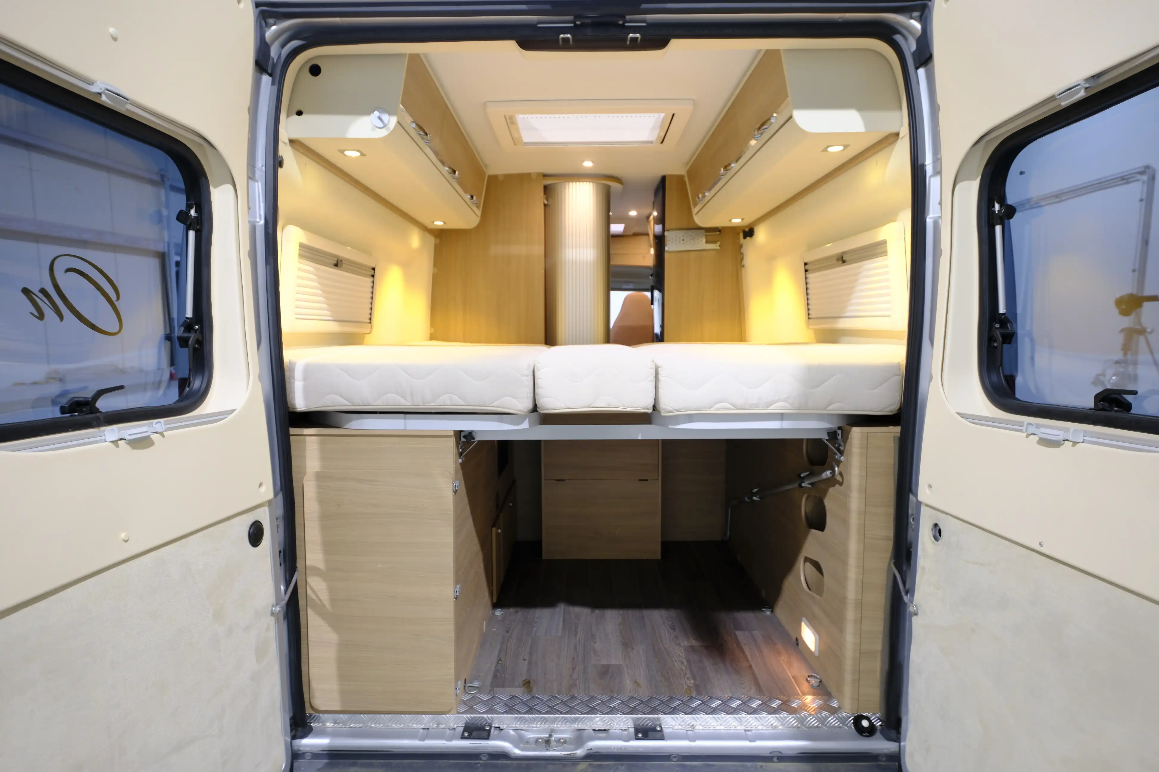 ADRIA Twin 640 SLX Platinum - Ansicht 4